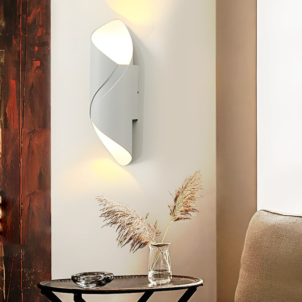 NIGHTLOX – Modern LED Outdoor Wall Fixture