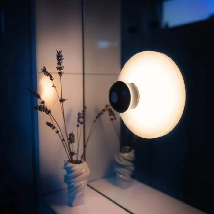 VISTALUX – Rechargeable Suction LED Wall Light