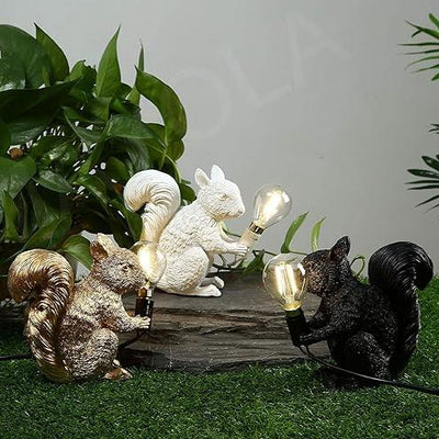 NUTORA - Minimalist Squirrel Night Table Lamp