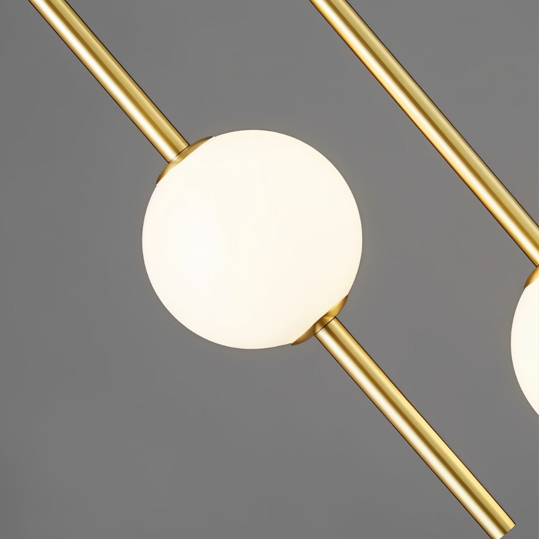 NORDGLOW - Elegant Frosted Glass Pendant Light