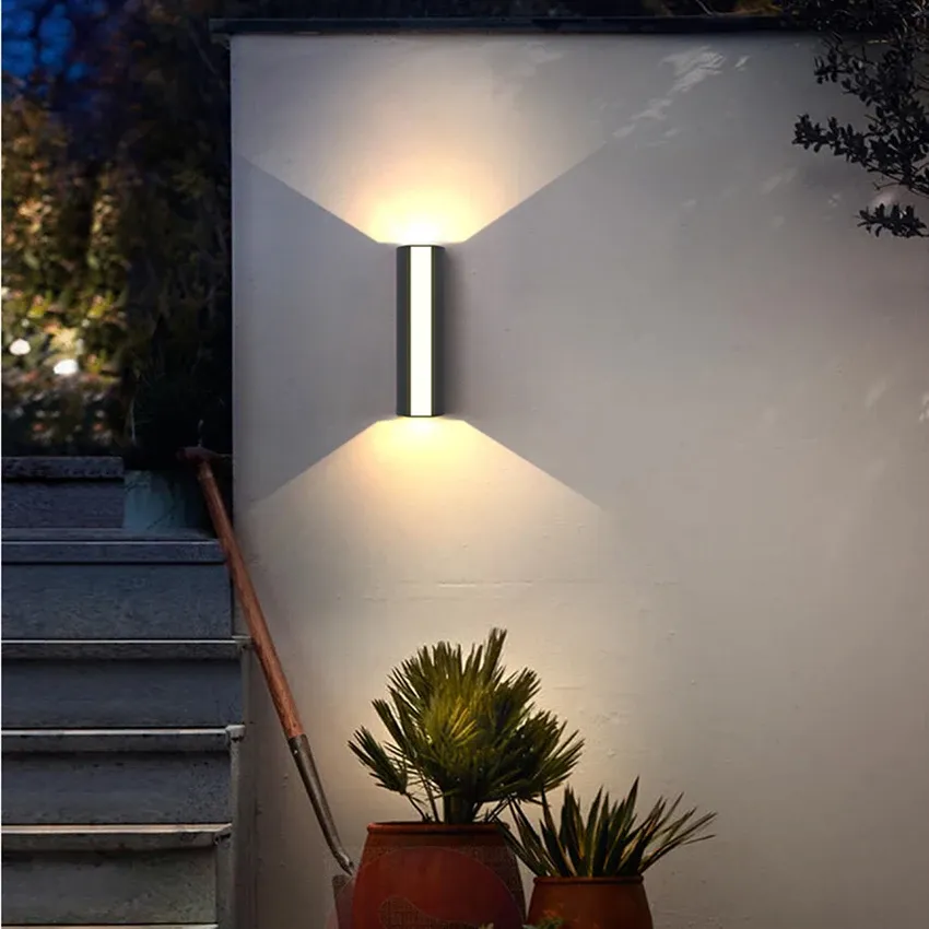 VELORE – Sleek Aluminum LED Outdoor Wall Light