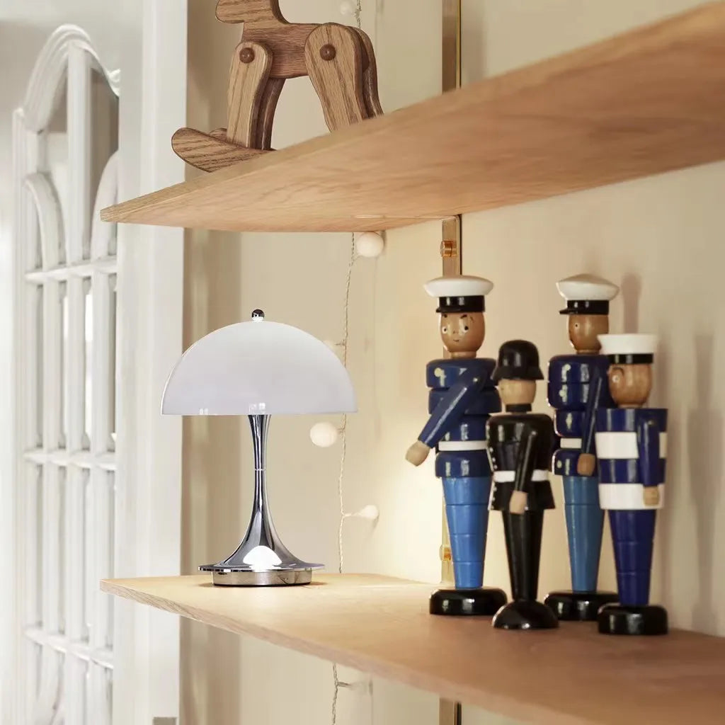 AURIONNA – Modern Luxury LED Table Lamp