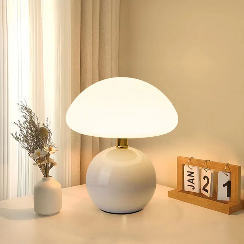 CERAMOIR - Bauhaus Cream Mushroom Table Lamp