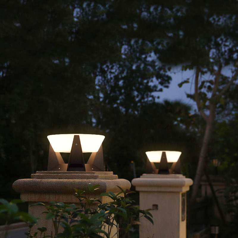 RAYNOX – Modern LED Solar Outdoor Wall Light