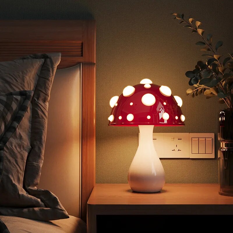 VIRELLA - Elegant Amanita Inspired Table Light