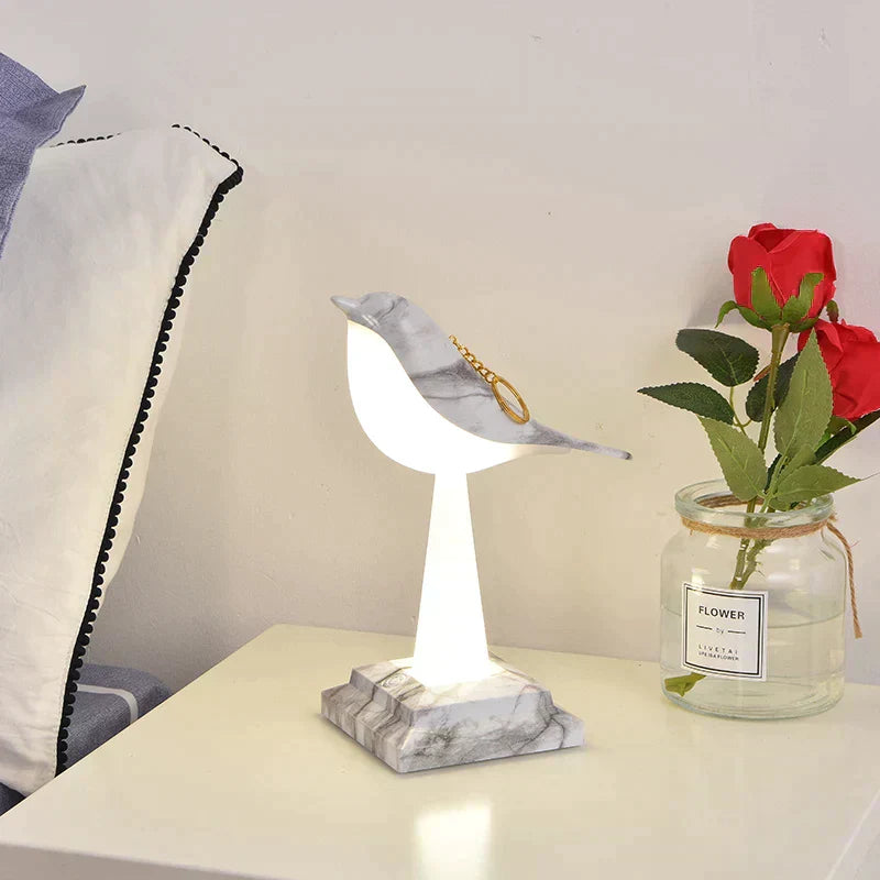 AURIBIRD - Decorative Ekster Bird Table Light