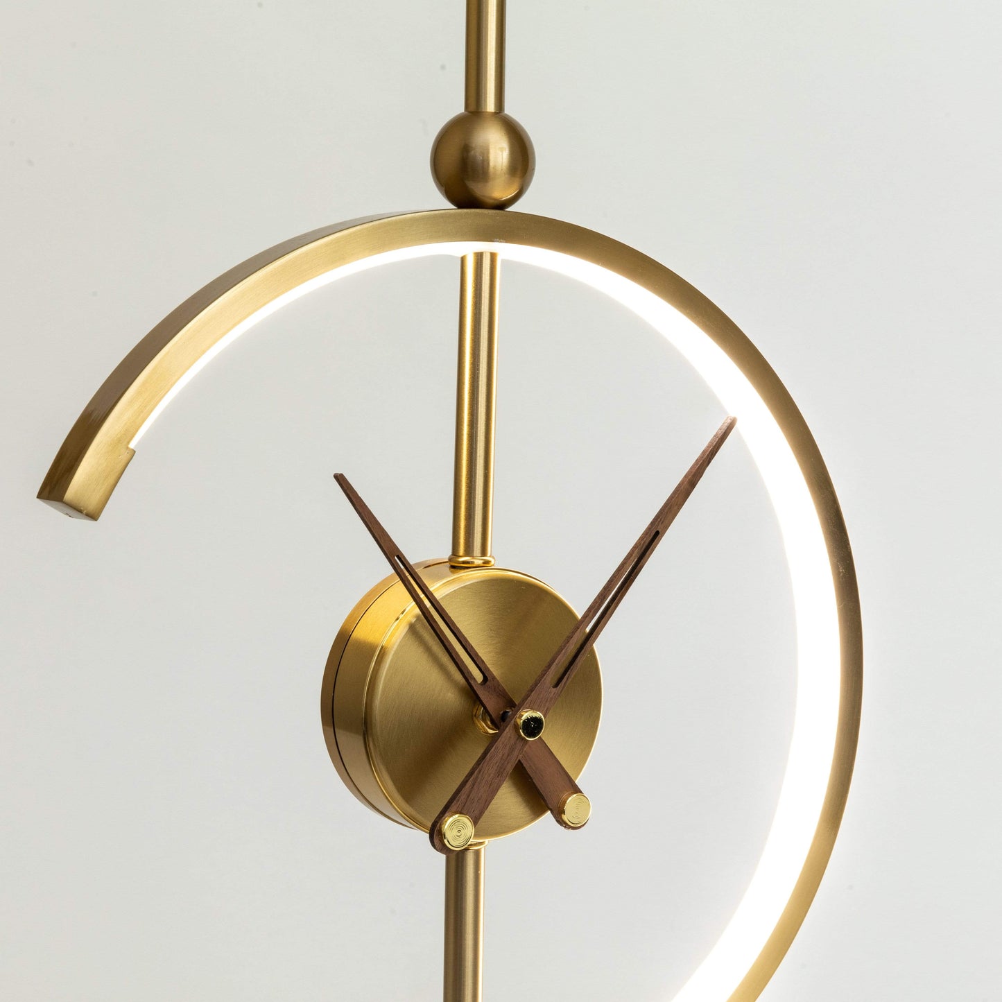 NOVAARC - Minimalist LED Table Lamp with Clock