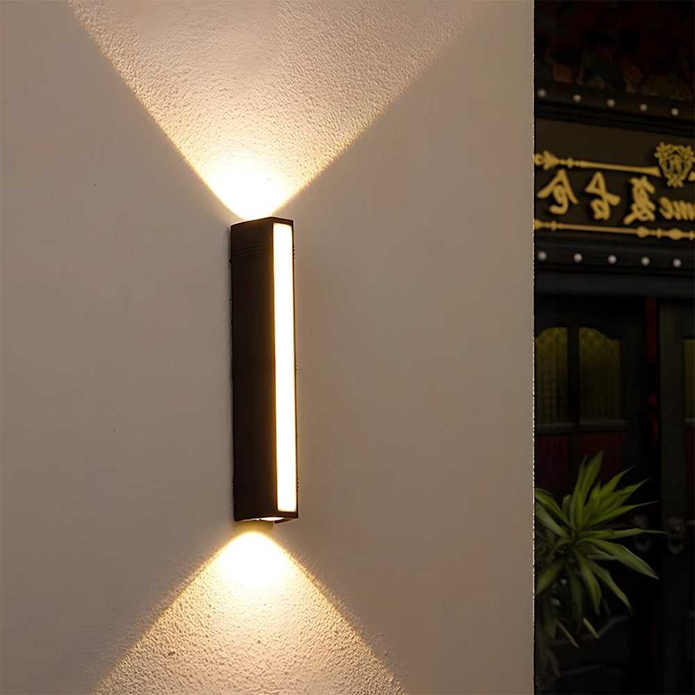VELORE – Sleek Aluminum LED Outdoor Wall Light