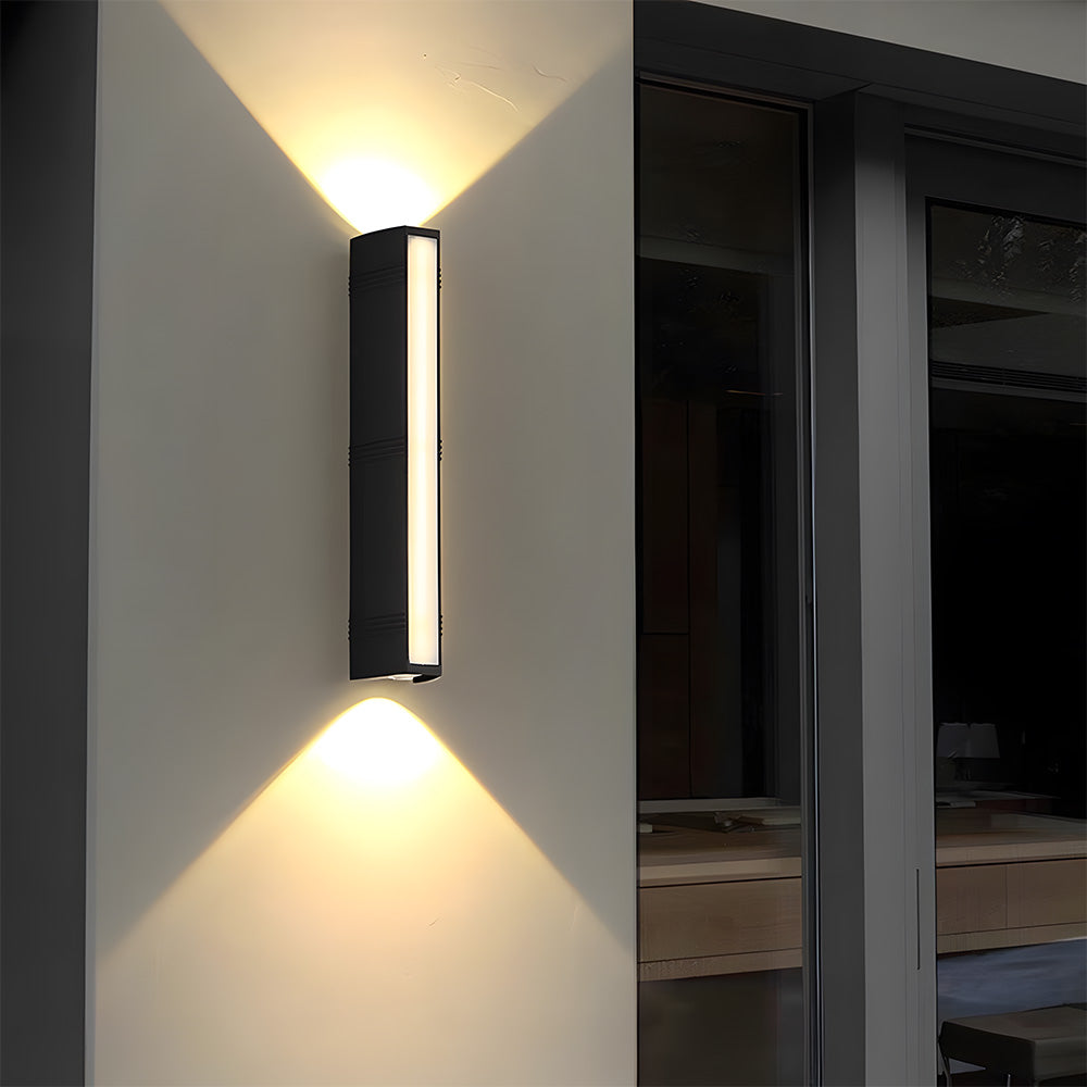 VELORE – Sleek Aluminum LED Outdoor Wall Light