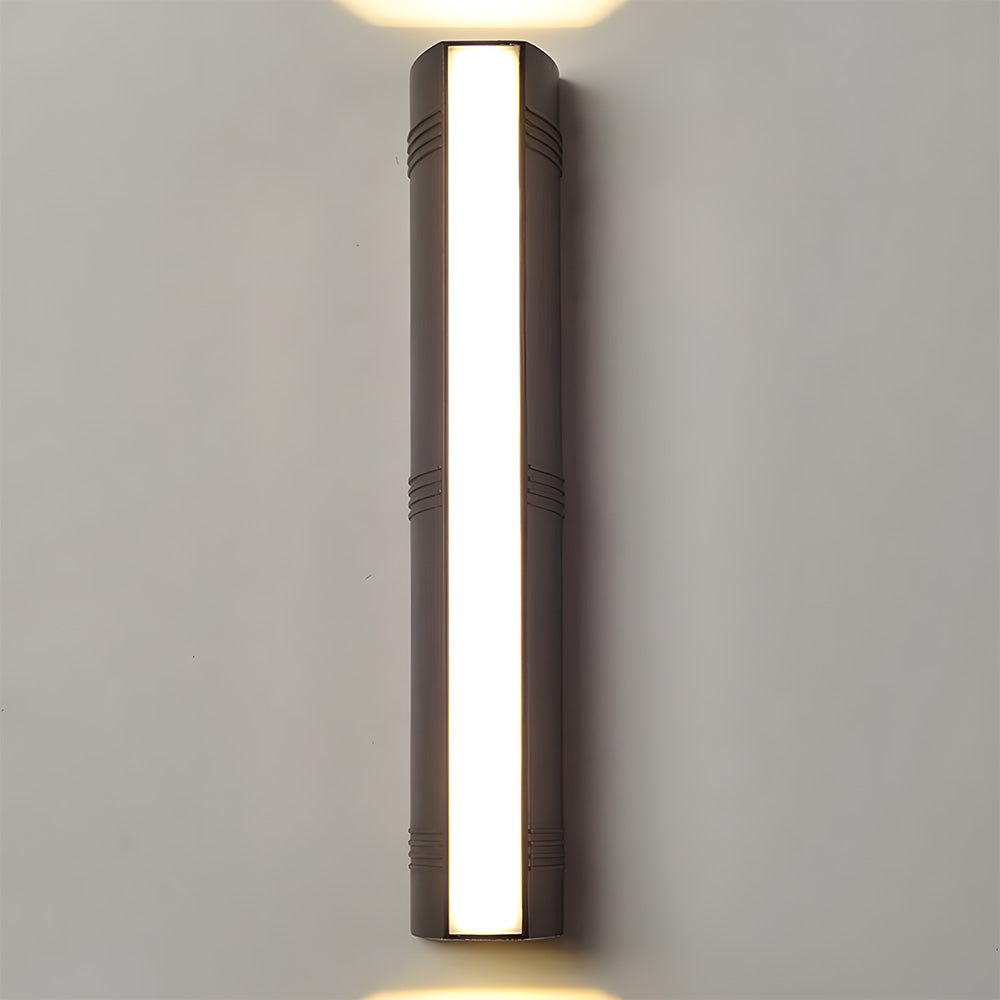 VELORE – Sleek Aluminum LED Outdoor Wall Light