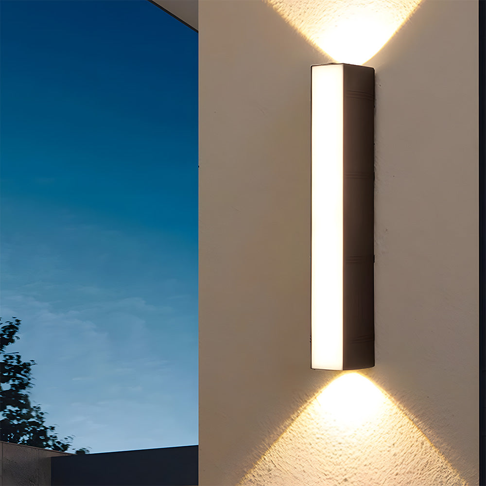 VELORE – Sleek Aluminum LED Outdoor Wall Light