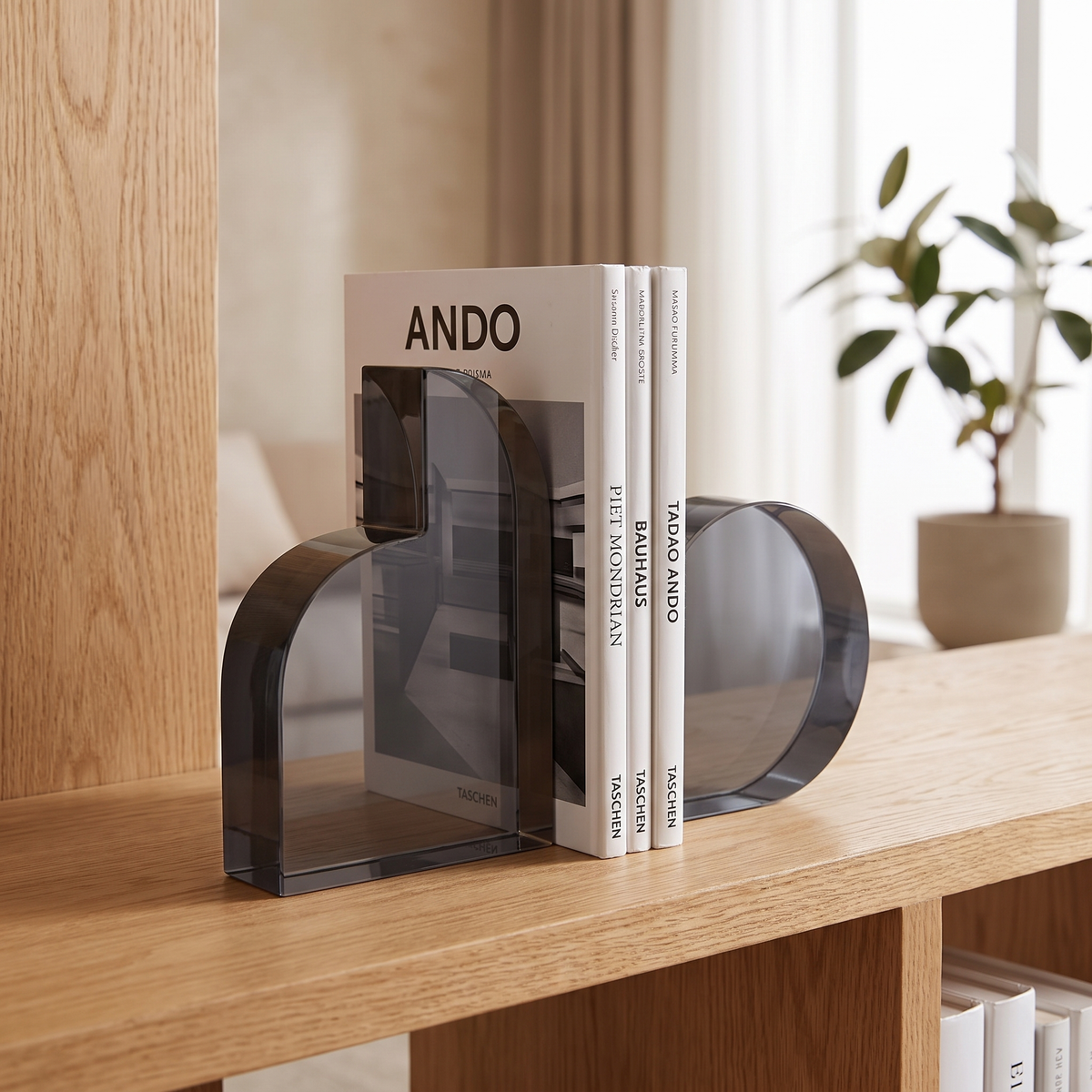 Veldromi | Polished Crystal Glass Geometric Sculpture Bookends Set