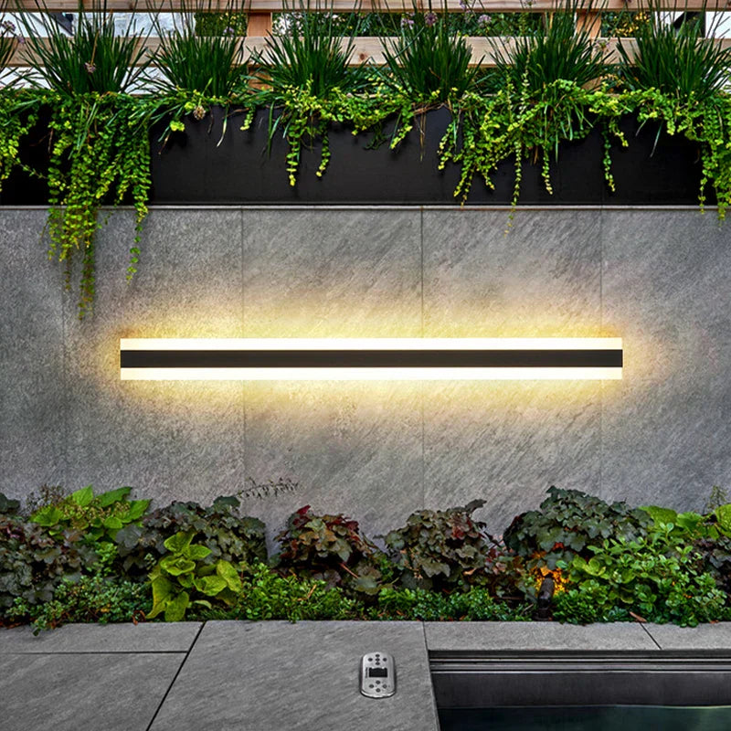 AURABRITE - Contemporary Outdoor Weatherproof Wall Light